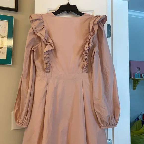 Women’s English factory dress - Picture 11 of 12